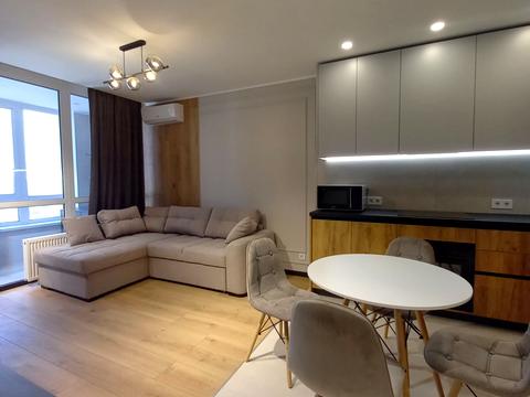 квартира за адресою Віктора Некрасова вул. (Північно-Сирецька), 10