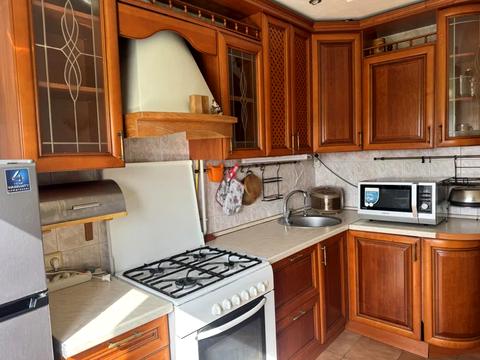 квартира за адресою Юрія Кондратюка вул. (Комунарівська), 11