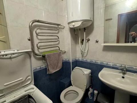 квартира за адресою Юрія Кондратюка вул. (Комунарівська), 11