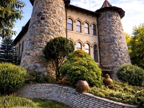 будинок за адресою Авіаторів вул., 68