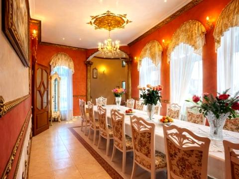 будинок за адресою Авіаторів вул., 68