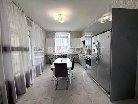 будинок за адресою Молодіжна вул.