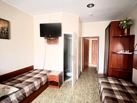 коммерческая по адресу Евгения Коновальца ул. (Ворошилова), 26