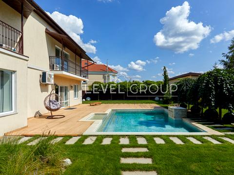 будинок за адресою Ясна, 4