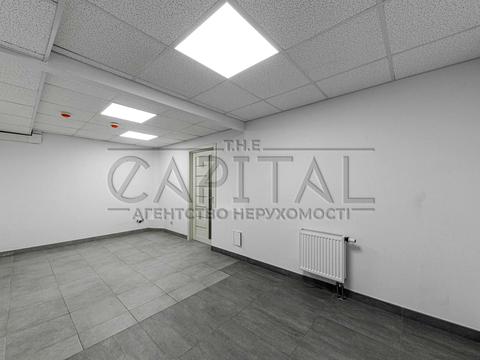 коммерческая по адресу Антоновича ул. (Горького), 1