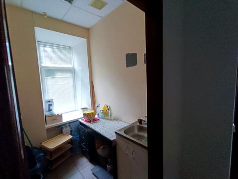 комерційна за адресою Троїцька вул. (Дзержинського), 24