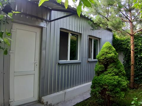 комерційна за адресою Петрівська вул., 7