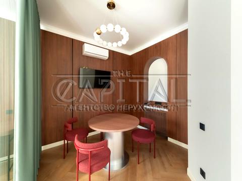 коммерческая по адресу Ивана Мазепы ул. (Январского Восстания), 3