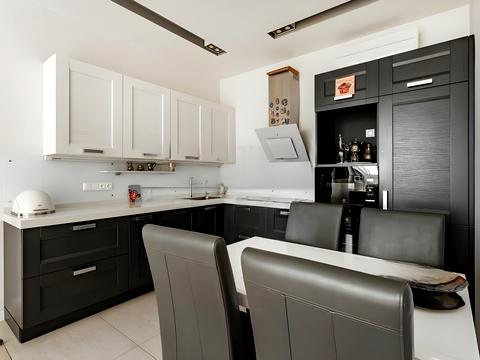 квартира за адресою Олександра Довженка вул., 16