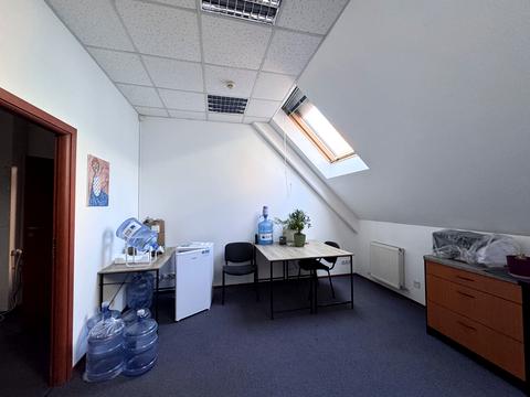 комерційна за адресою Південна вул., 4/6