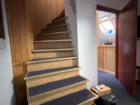 комерційна за адресою Південна вул., 4/6