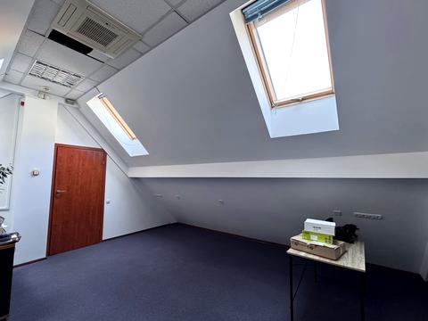 комерційна за адресою Південна вул., 4/6