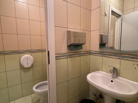 комерційна за адресою Південна вул., 4/6