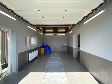 коммерческая по адресу Центральная ул., 1