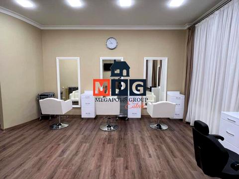 комерційна за адресою Захисників України, 2