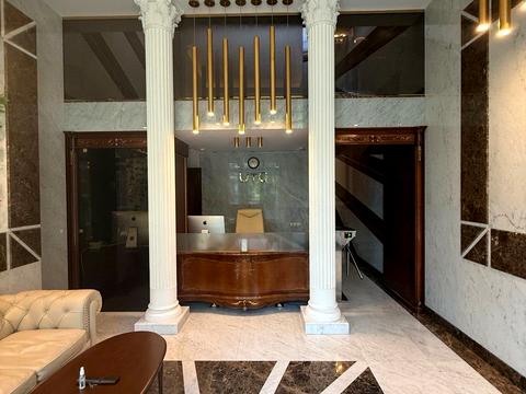 комерційна за адресою Болсуновська вул. (Сергія Струтинського), 2