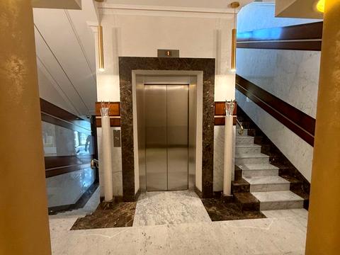 комерційна за адресою Болсуновська вул. (Сергія Струтинського), 2