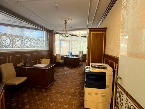 комерційна за адресою Болсуновська вул. (Сергія Струтинського), 2