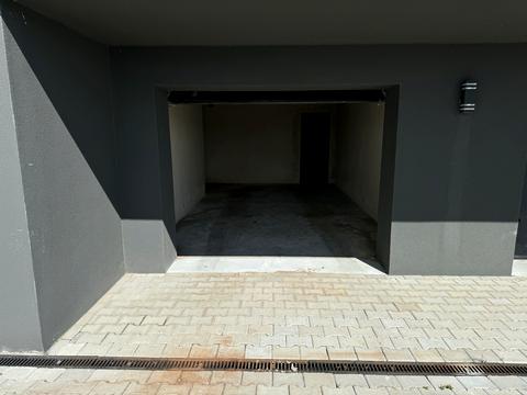 комерційна за адресою Миколи Боголюбова вул., (Будинок 3)