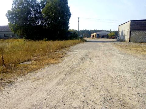 комерційна за адресою Слобідська, 4