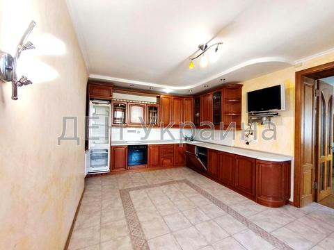 квартира по адресу Левка Лукьяненко ул. (Маршала Тимошенко), 29