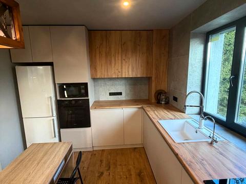 будинок за адресою Лісова вул.