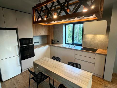 будинок за адресою Лісова вул.