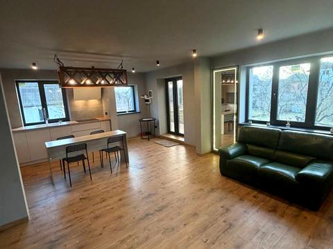 будинок за адресою Лісова вул.