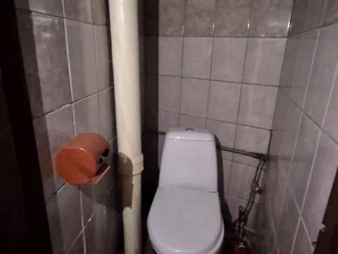 комерційна за адресою Хорватська вул., 12