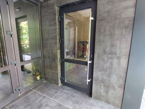 комерційна за адресою Космонавтів вул., 23-К