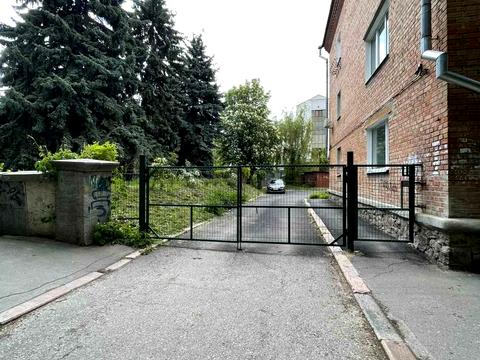 коммерческая по адресу Лидова ул., 1