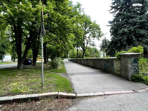 коммерческая по адресу Лидова ул., 1