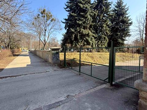 коммерческая по адресу Лидова ул., 1