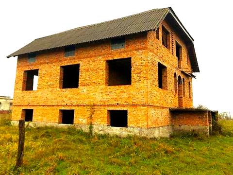 дом по адресу космонавтів