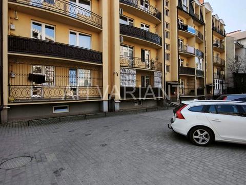 квартира за адресою Дмитра Климпуша вул., 2