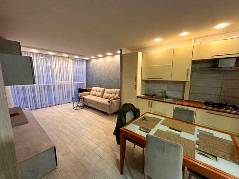 квартира за адресою Гетьмана Івана Мазепи вул. (Топольна), 2-Б