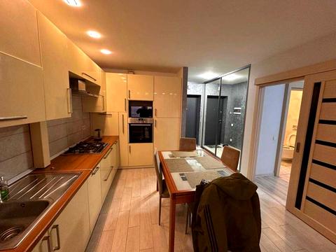 квартира за адресою Гетьмана Івана Мазепи вул. (Топольна), 2-Б