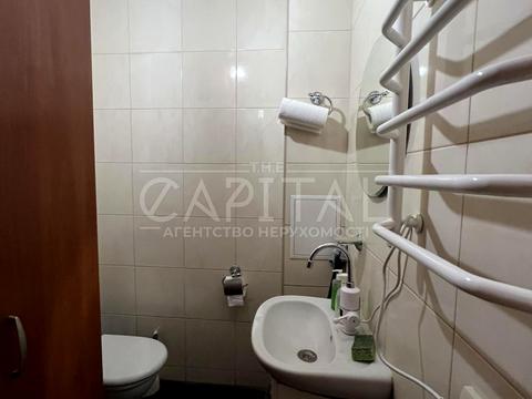 комерційна за адресою Лесі Українки бульв., 23