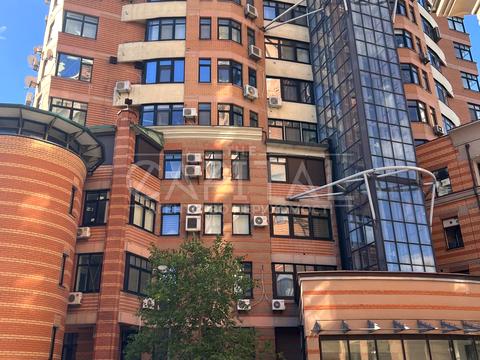 комерційна за адресою Лесі Українки бульв., 23