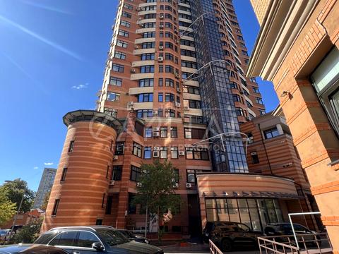 комерційна за адресою Лесі Українки бульв., 23