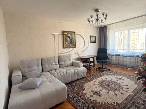 квартира за адресою В'ячеслава Чорновола вул., 8