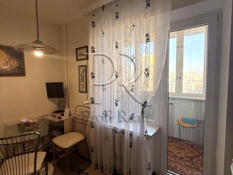 квартира за адресою В'ячеслава Чорновола вул., 8