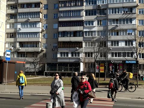 коммерческая по адресу Оболонский просп., 28