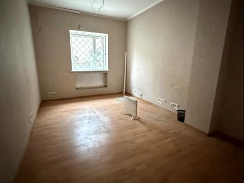 комерційна за адресою Барикадний пров., 5