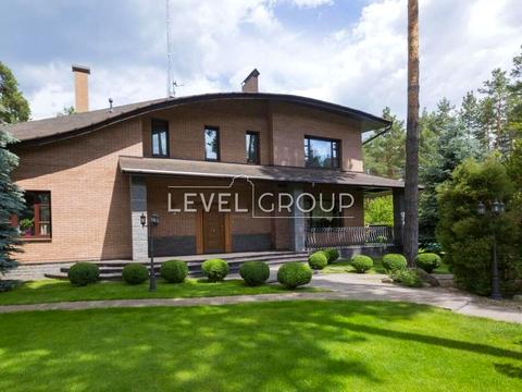 дом по адресу Анатолия Соловьяненко ул., 123