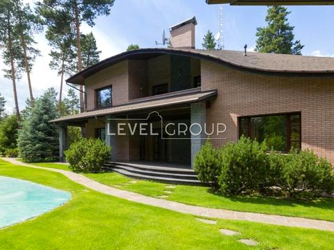 дом по адресу Анатолия Соловьяненко ул., 123