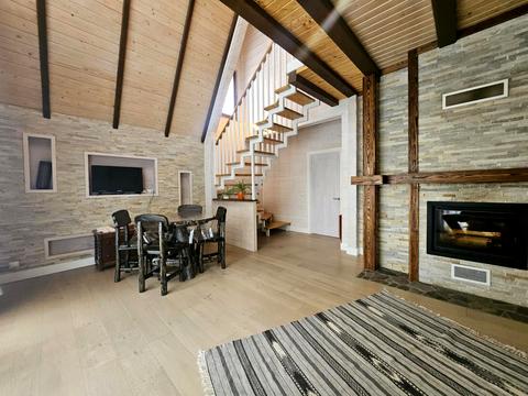 комерційна за адресою Залізна сотня, 34