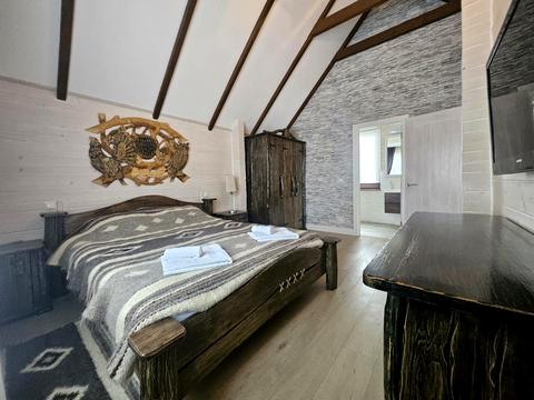 комерційна за адресою Залізна сотня, 34