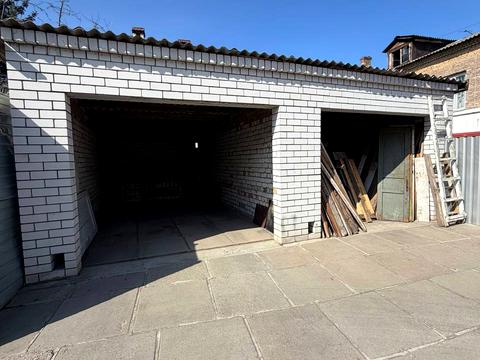 будинок за адресою Січових Стрільців вул. (Артема), 40