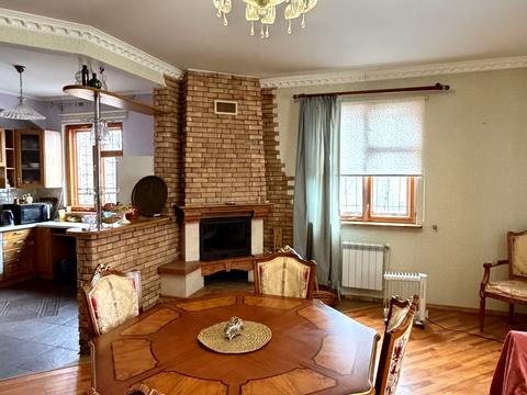 будинок за адресою Польова 20